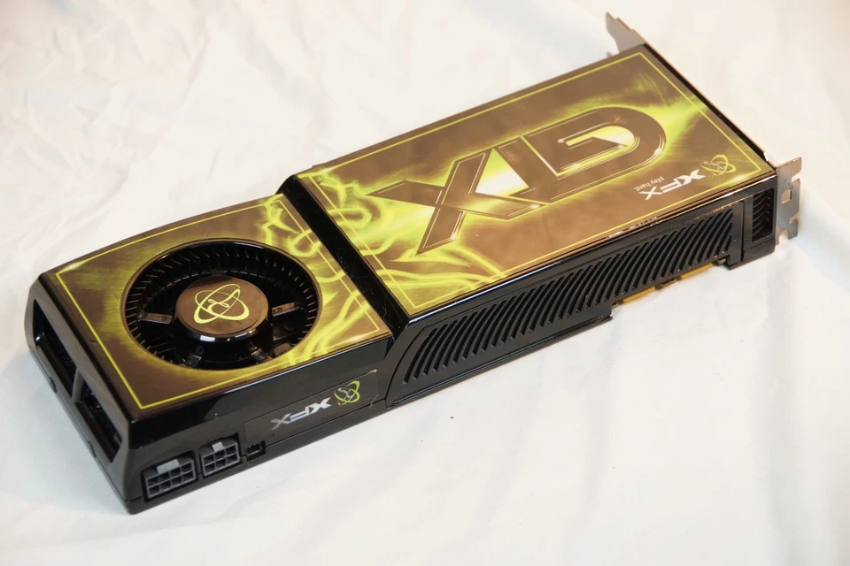 XFX GeForce GTX280 1GB GDDR3 DVI PCI-E Video Graphics Card - Image 3 of 4