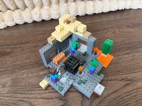 Minecraft Lego Sets: 21102, 21114, 21119, 21121 - all pieces & instructions