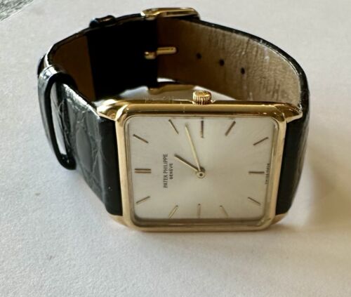 PATEK PHILIPPE - 18K YELLOW GOLD MECHANICAL WATCH - REF 3803