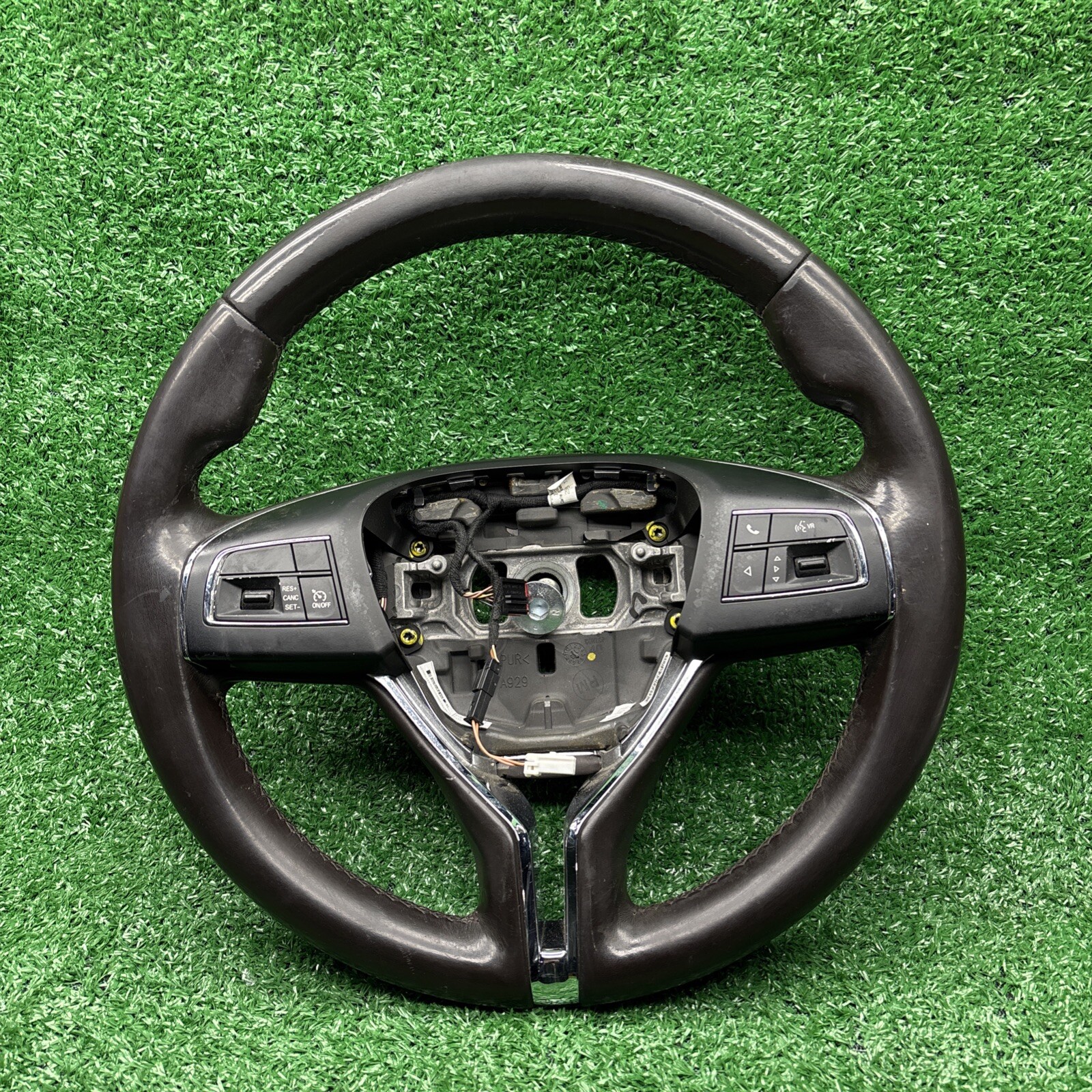 2014-17 MASERATI QUATTROPORTE STEERING WHEEL W/ CONTROLS OEM Burgundy LEATHER