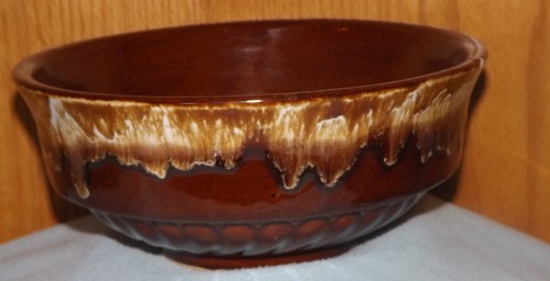Original Vintage Roseville Ohio Pottery (RRP Co.) Brown Drip Glaze 8.5" Bowl - Picture 2 of 5