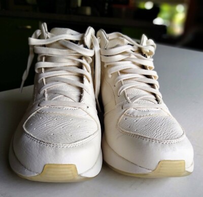 tsubo sneakers