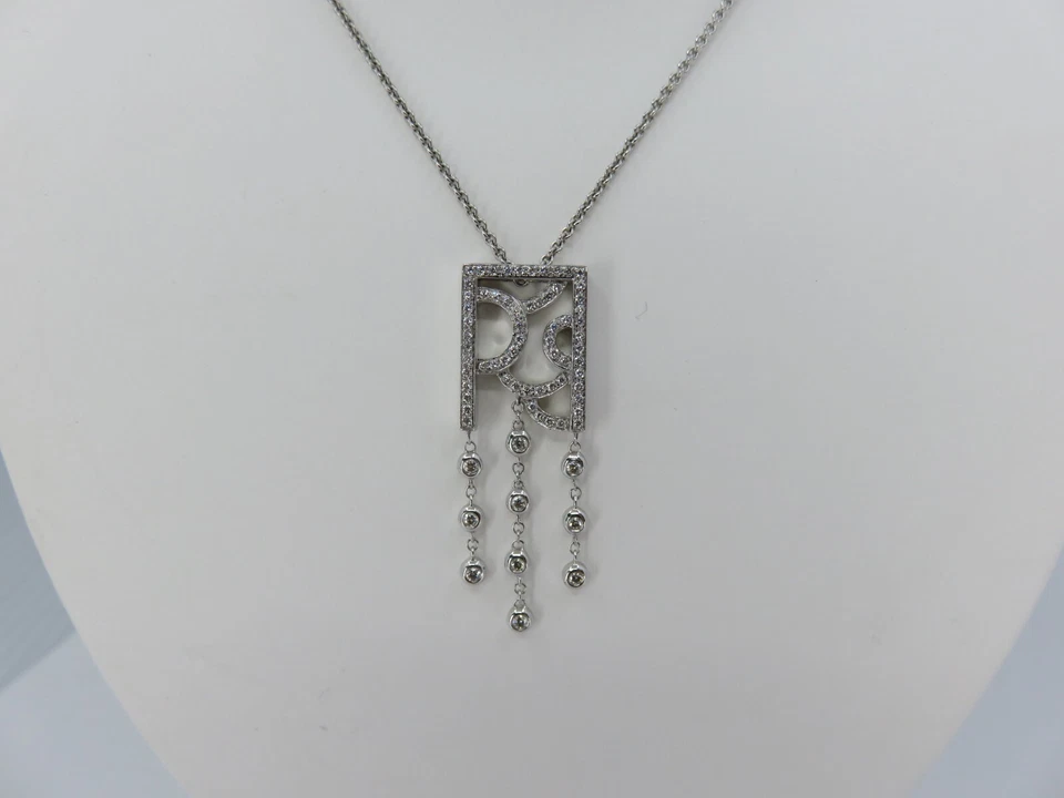 Collar colgante vintage de diamantes Movado Dangel de oro blanco de 18 quilates Foto 4 de 4