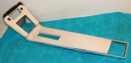 1967 Mercury Cougar ORIG A/T PARCHMENT CENTER CONSOLE PADS + TOP + RADIO BEZELS