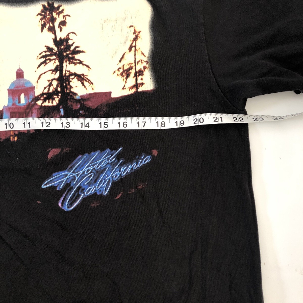 Vintage 2002 The Eagles Hotel California Concert Rock Tour