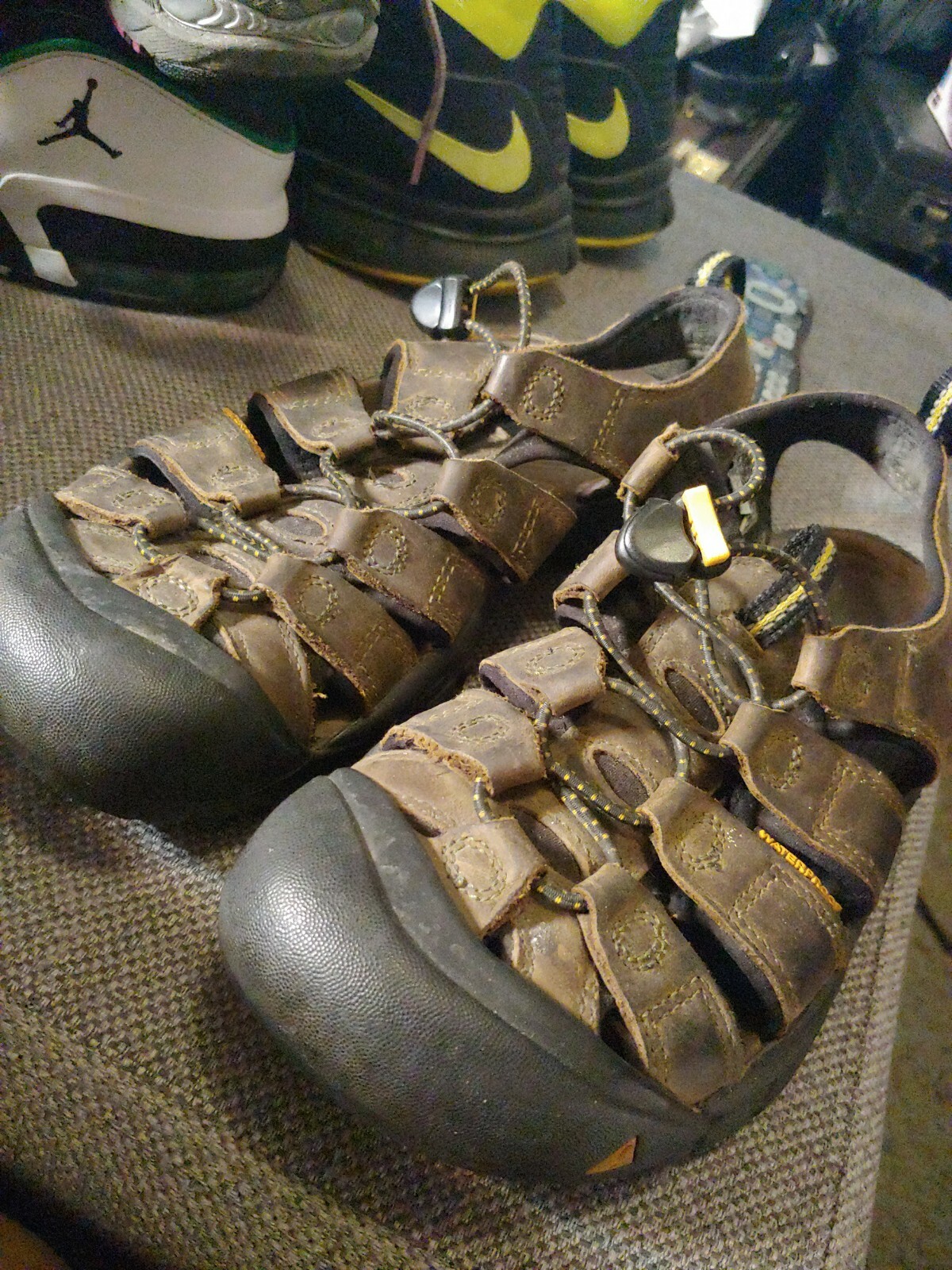 KEEN Women's Brown Hiking Sport Outdoor Sandals Shoes Size US 8 WATERPROOF