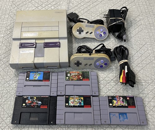 Super Nintendo Console SNES With 2 Controllers + 5 Games AUTHENTIC - Picture 10 of 12