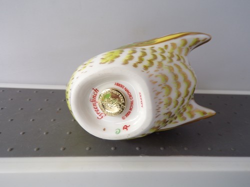 Royal Crown Derby Greenfinch Bird Figure Paperweight Gold Stopper Boxed - Picture 14 of 14