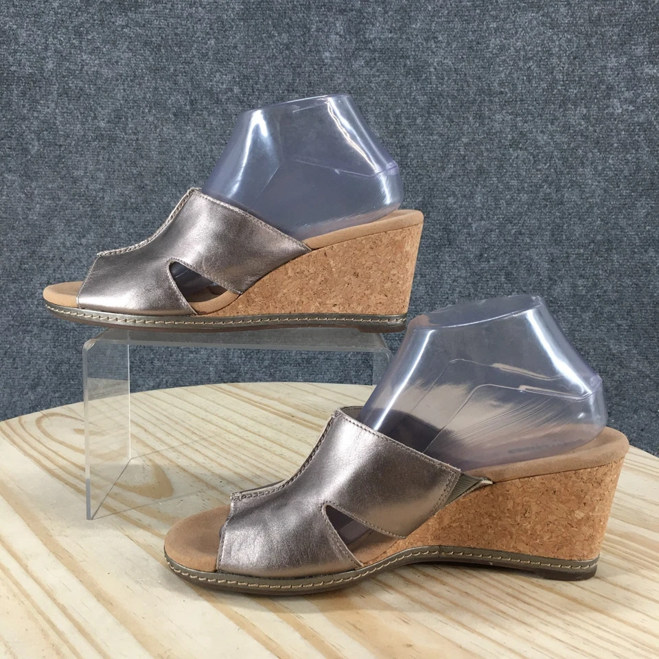 Sandalias Clarks para mujer 9 M Lafley Mio sorbo de corcho cuña deslizable marrón metálico Foto 2 de 4