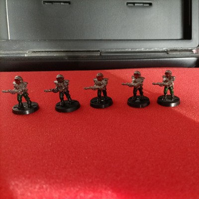 Guardsman Lasgun Respirator Trpr Lee Warhammer 40k Rogue Trader OOP Rare 