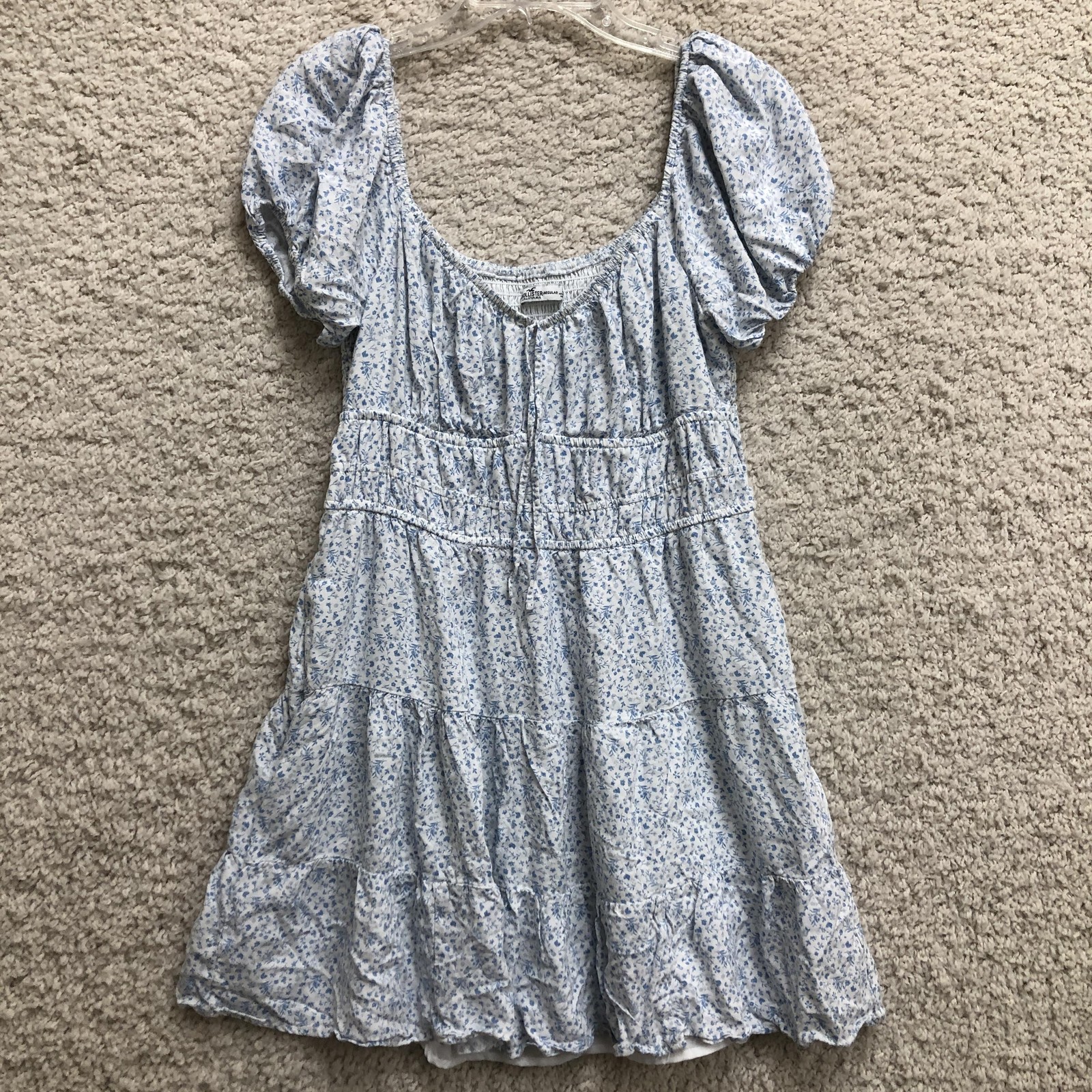 Hollister Dress Womens Large Blue White Floral Puff Sleeve Smocked Tiered Mini