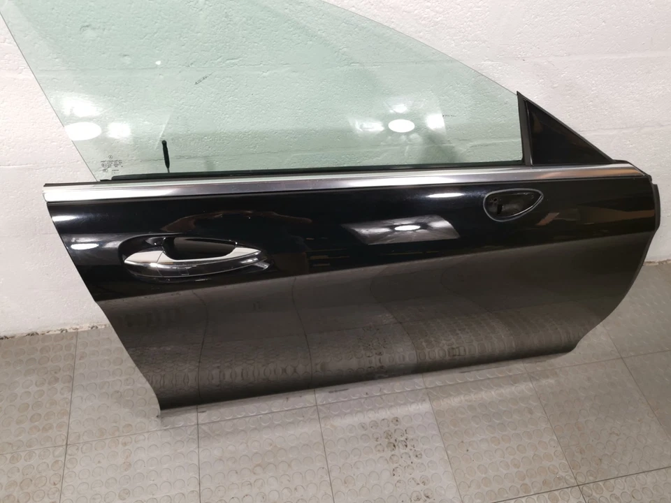 Mercedes-Benz 2014 CLS550 tracción trasera 4,7 L pasajero delantero derecho carcasa de puerta negra Foto 4 de 4