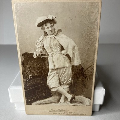Max Steffens Studio CDV Woman In Musketeer Costume With Dagger 1890 Berlin