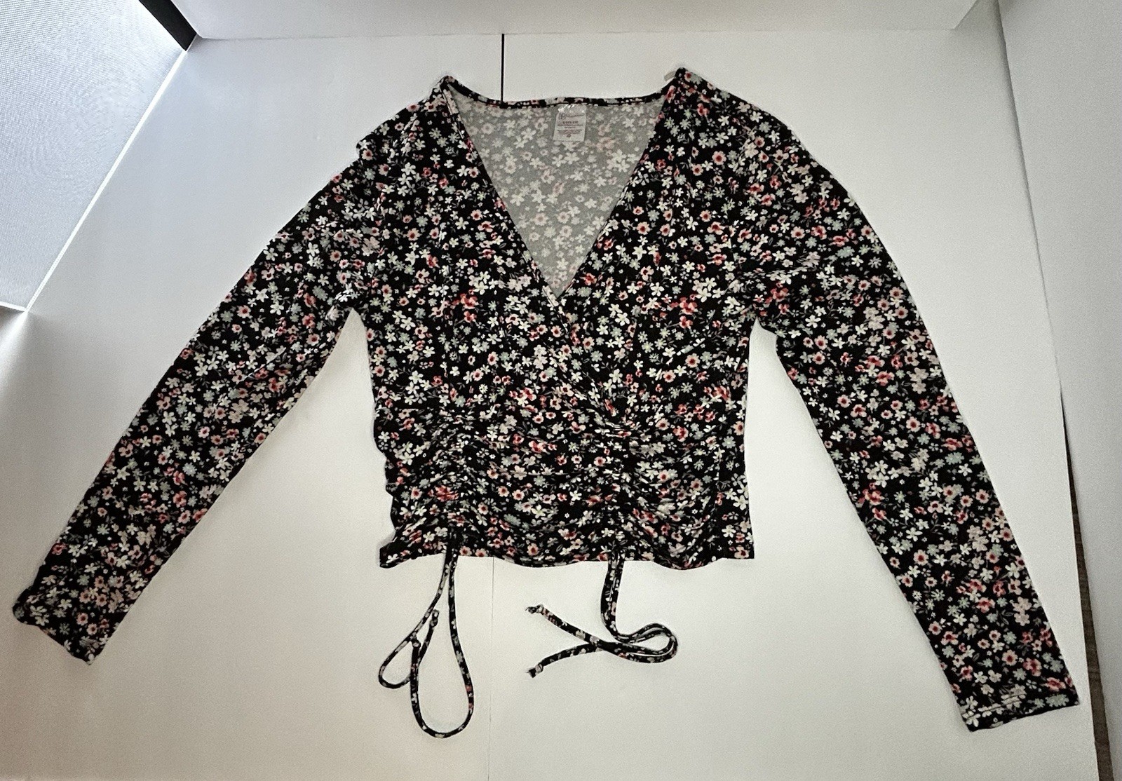 No Boundaries Juniors Women Ruched Tie Front Top Shirt Black Floral U pick Sz L