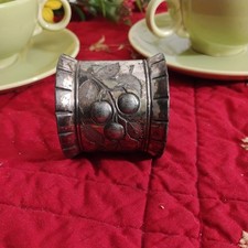 Vintage Antique Etched Relief Silver Plate cherry Decor Table Napkin Ring Holder