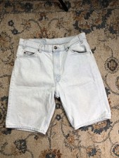 Vintage Levis 550 Denim Shorts Mens 34 Light Wash Relaxed Fit Bermuda USA 90s