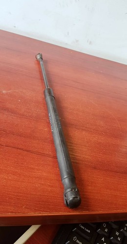 BMW 1 E87 Heckklappe hinten rechts Gasfeder 7060622