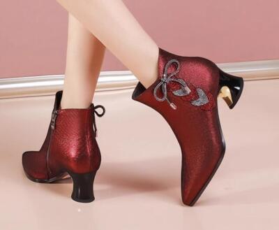 Women's Rhinestones Block Heels Pointy Toe Party Ankle Boots