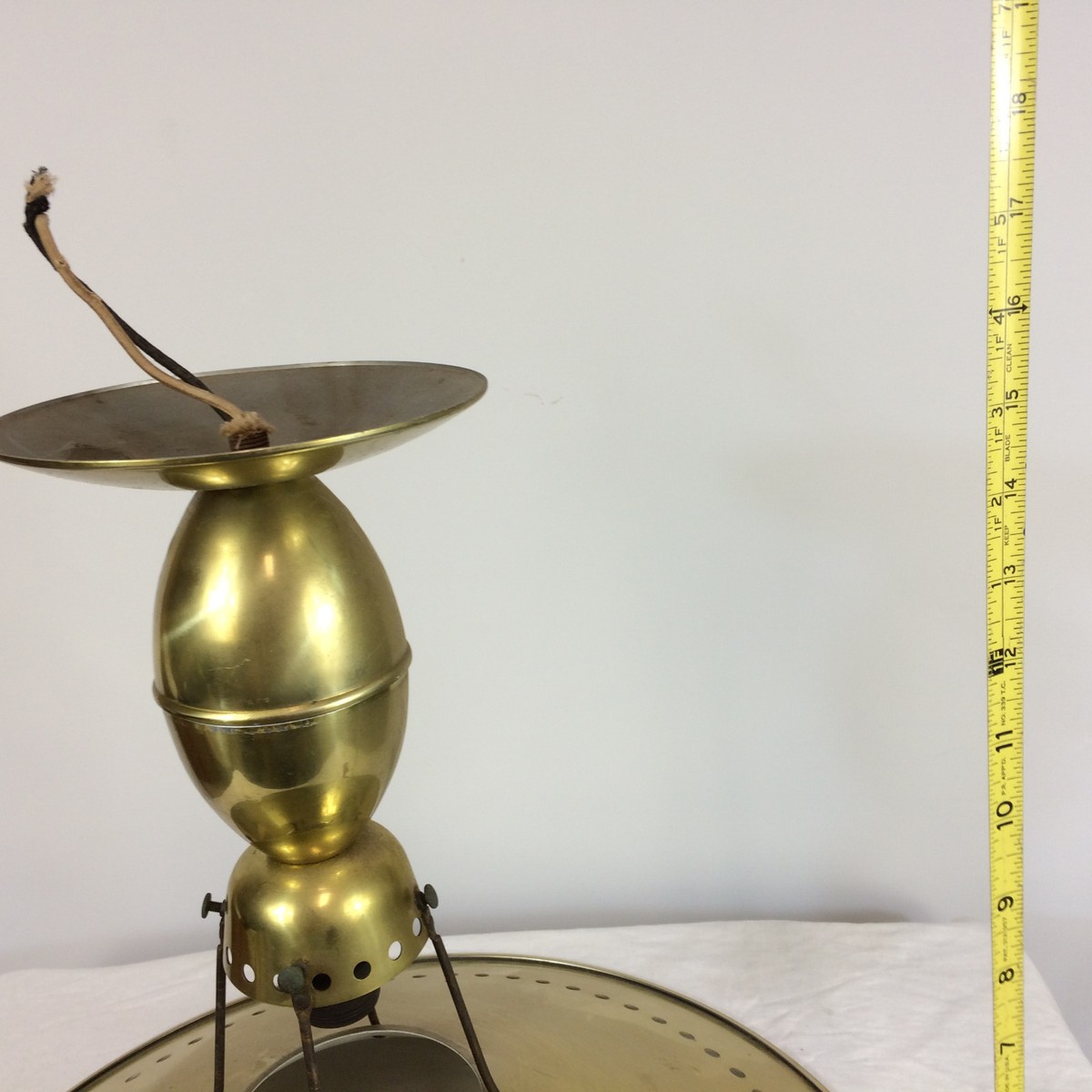 Vintage Mid Century Retro Atomic 50s 60s UFO Saucer Lamp Light