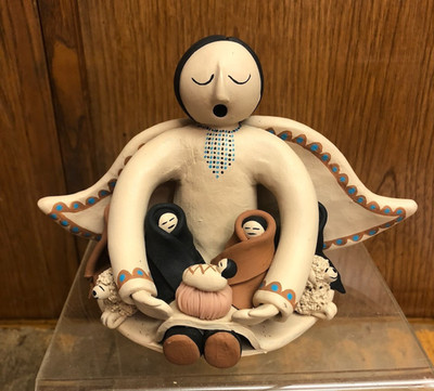 Jo Venia Storyteller Angel Sculpture Hopi ART w/ 7 Children and two Sheep 4.5x7
