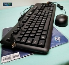 HP Keyboard Mouse and Mousepad Combo USB KB ME US 672647 003 B1T09AA ABA NEW