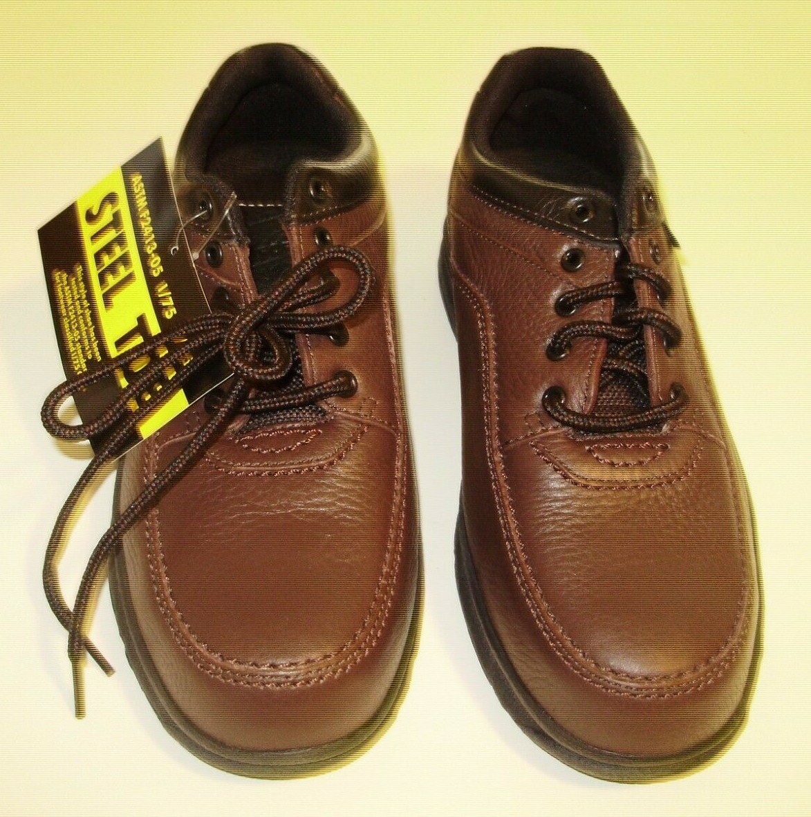 NEW Rockport Men display picture 1