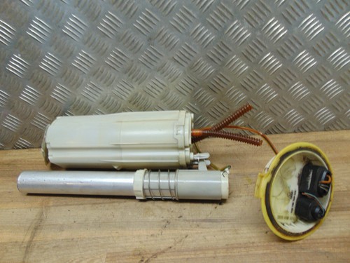 Audi A8 4E D3 3.7 4.2 V8 Kraftstoffpumpe Benzinpumpe Pumpe links 3D0919679