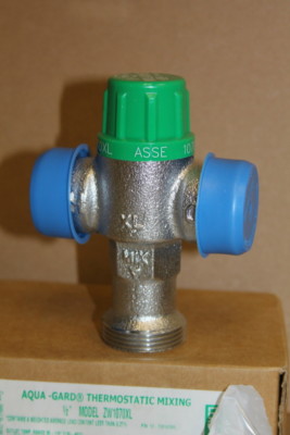 Vanne Mélangeuse Thermostatique Zurn Aqua Gard – Réf. 12-ZW1070XL – Laiton, 95-115°F (35-46°C), 145 PSI – Neuf (détails)