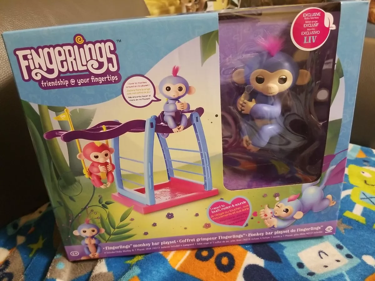 Fingerlings Playset Monkey Bar Playground and Liv the Baby Monkey