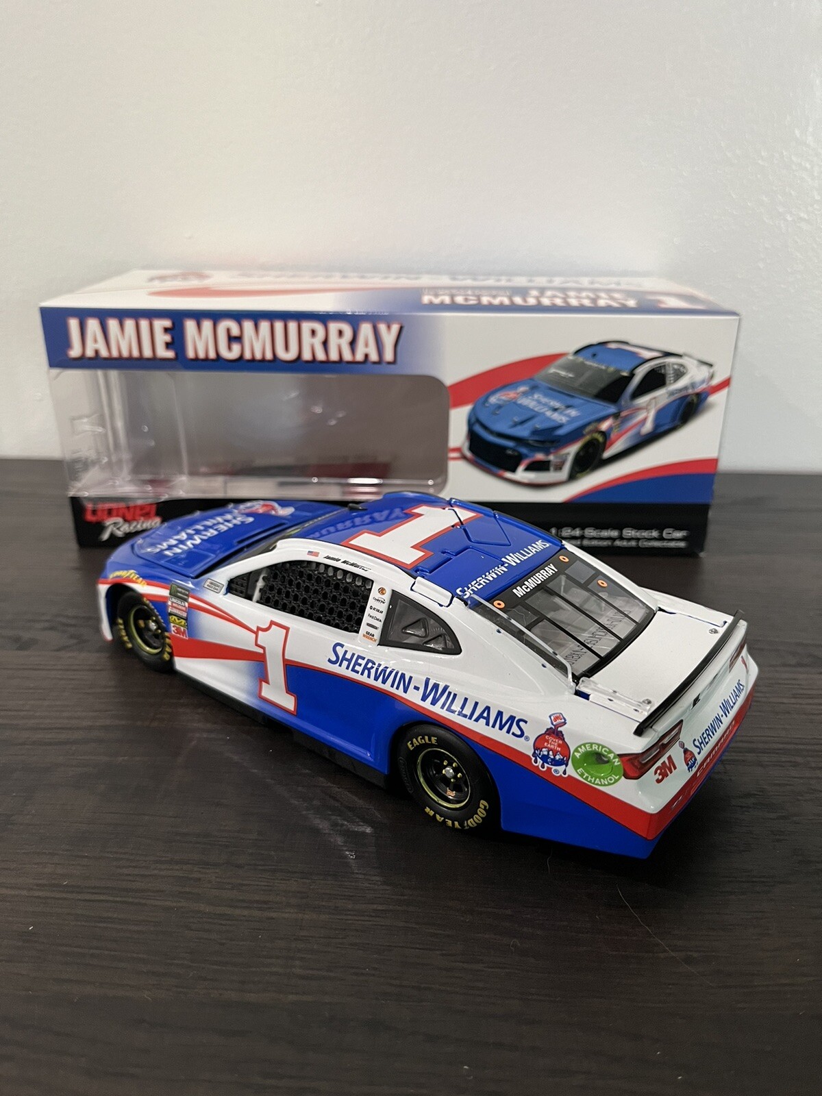 Picture 4 of 5