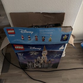 LEGO Disney: The Disney Castle (71040)