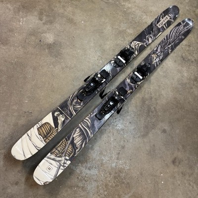 2023 Armada Arv 106 172cm Skis w/ Salomon Strive 13 Demo Bindings