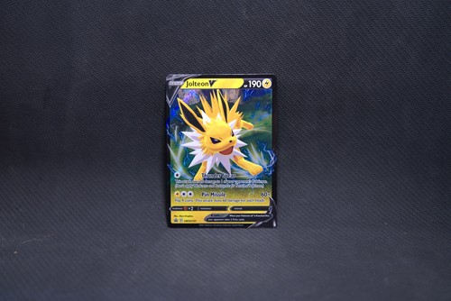 2021 Pokemon Jolteon V SWSH151 Black Star Promo LP