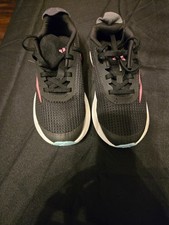 girl sneakers