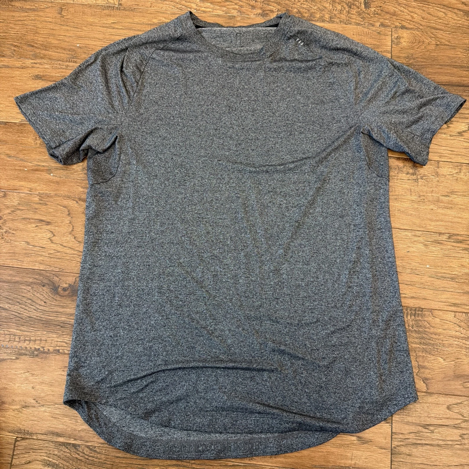 Lululemon License To Train Large Mens Heather Gray Black Better Every Day Shirt