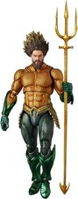 MEDICOM TOY MAFEX No.267 AQUAMAN AND THE LOST KINGDOM AQUAMAN GOLD & GREEN SUIT