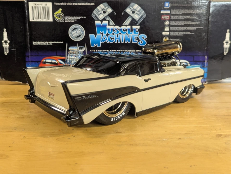 MÁQUINAS MUSCULARES 1957 Chevrolet Bel-Air 57 Chevy SLAMMED PINTURA PERSONALIZADA 1/18 1:18 Foto 4 de 4