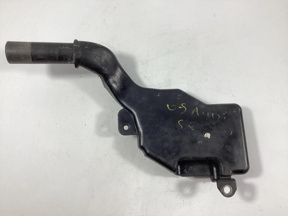 2009-2016 AUDI S4 S5 WINDSHIELD WASHER RESERVOIR TANK BOTTLE 8T1955463B OEM . - Image 4 of 4