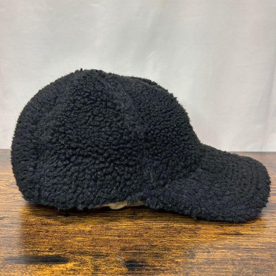 I37 New Era 9Twenty Boa Fleece Black 2020 Vintage Limited Edition