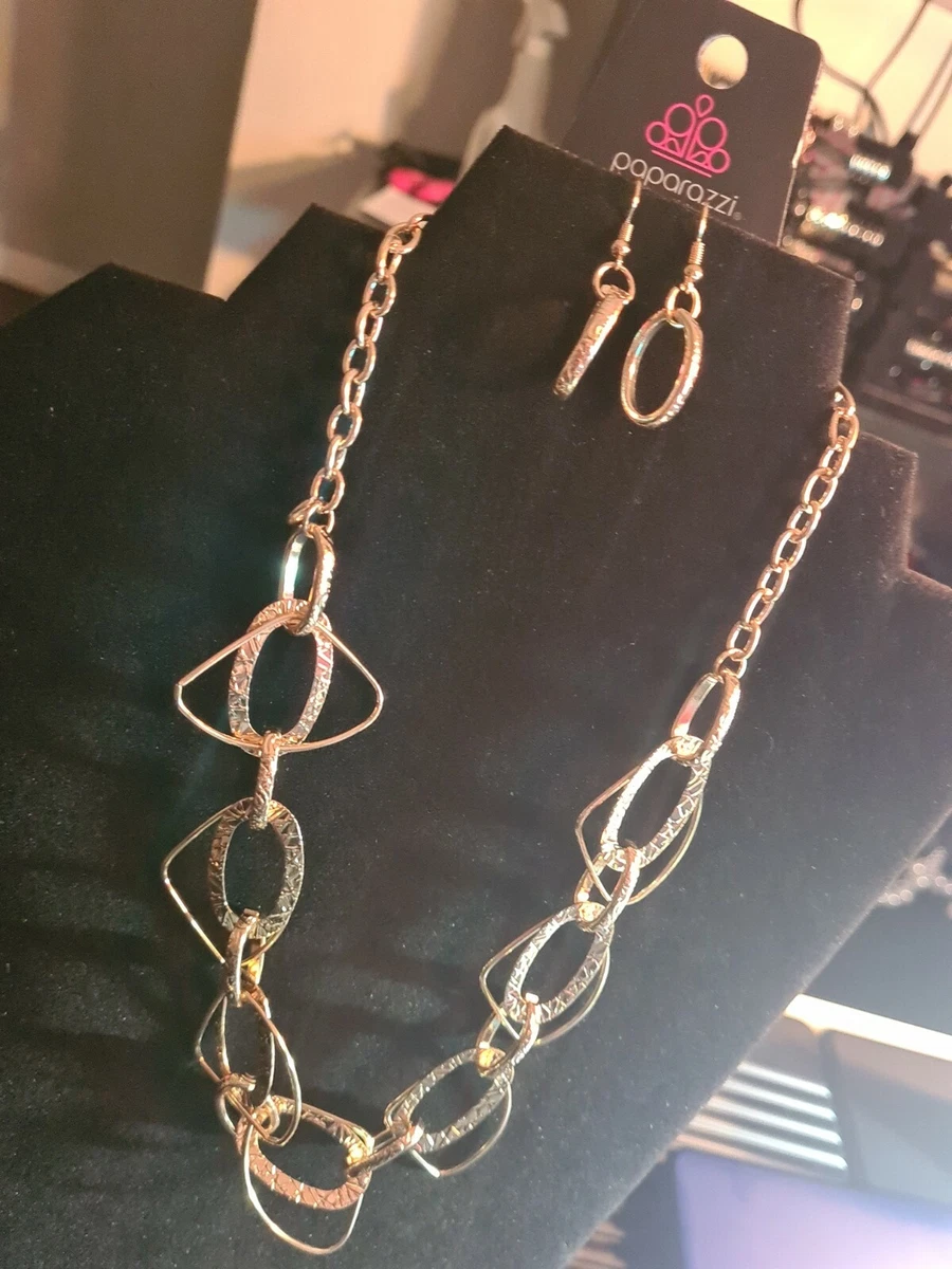 Very avant garde gold best sale paparazzi