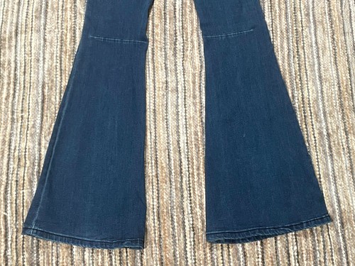 Free People Flare Bell Bottom Jeans Womens 27 Mid-Rise Pull On Waist Boho Hippie - Picture 7 of 15