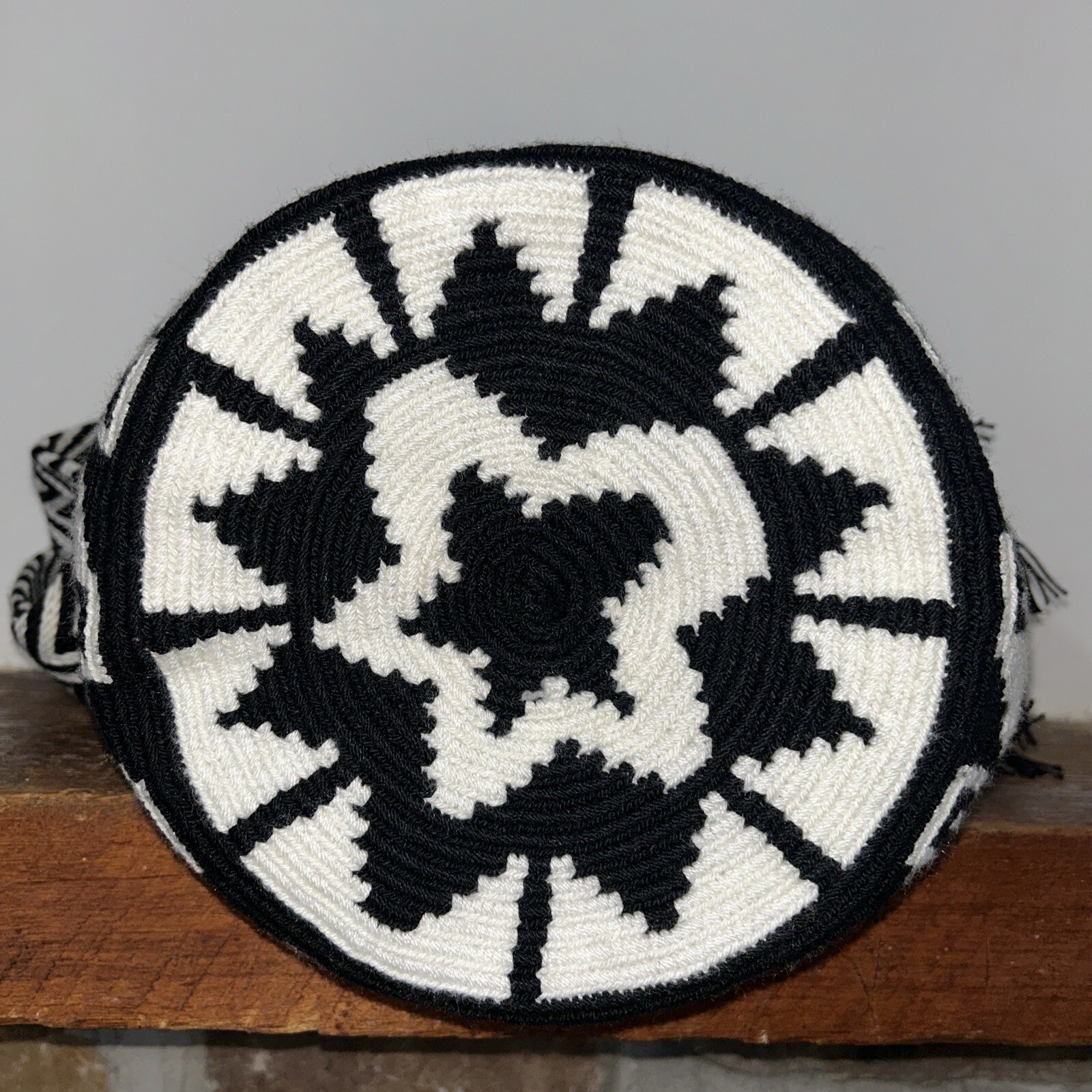 Authentic 100percent Wayuu Mochila Colombian Bag Large Size Black & White Rare image 6