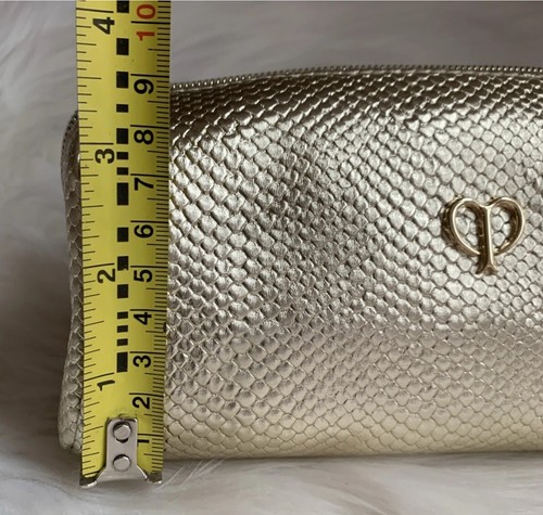 3 pcs lot Cle De Peau Beaute skincare discovery Gift Set in Gold beauty case - Picture 6 of 7