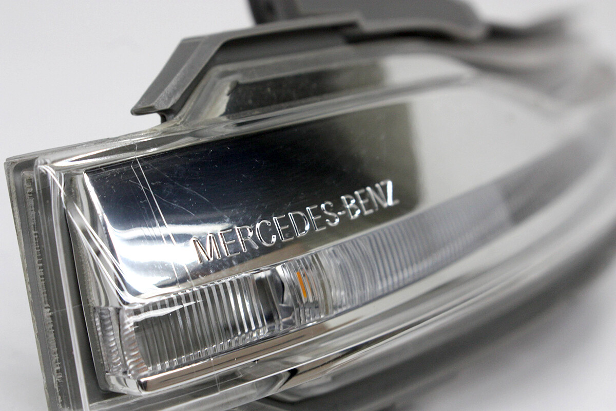 0999067401 OEM Right Passenger Side Mirror Signal Lamp For 