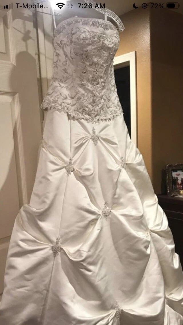 Da Vinci Bridal Dress Style 8220 Size 8