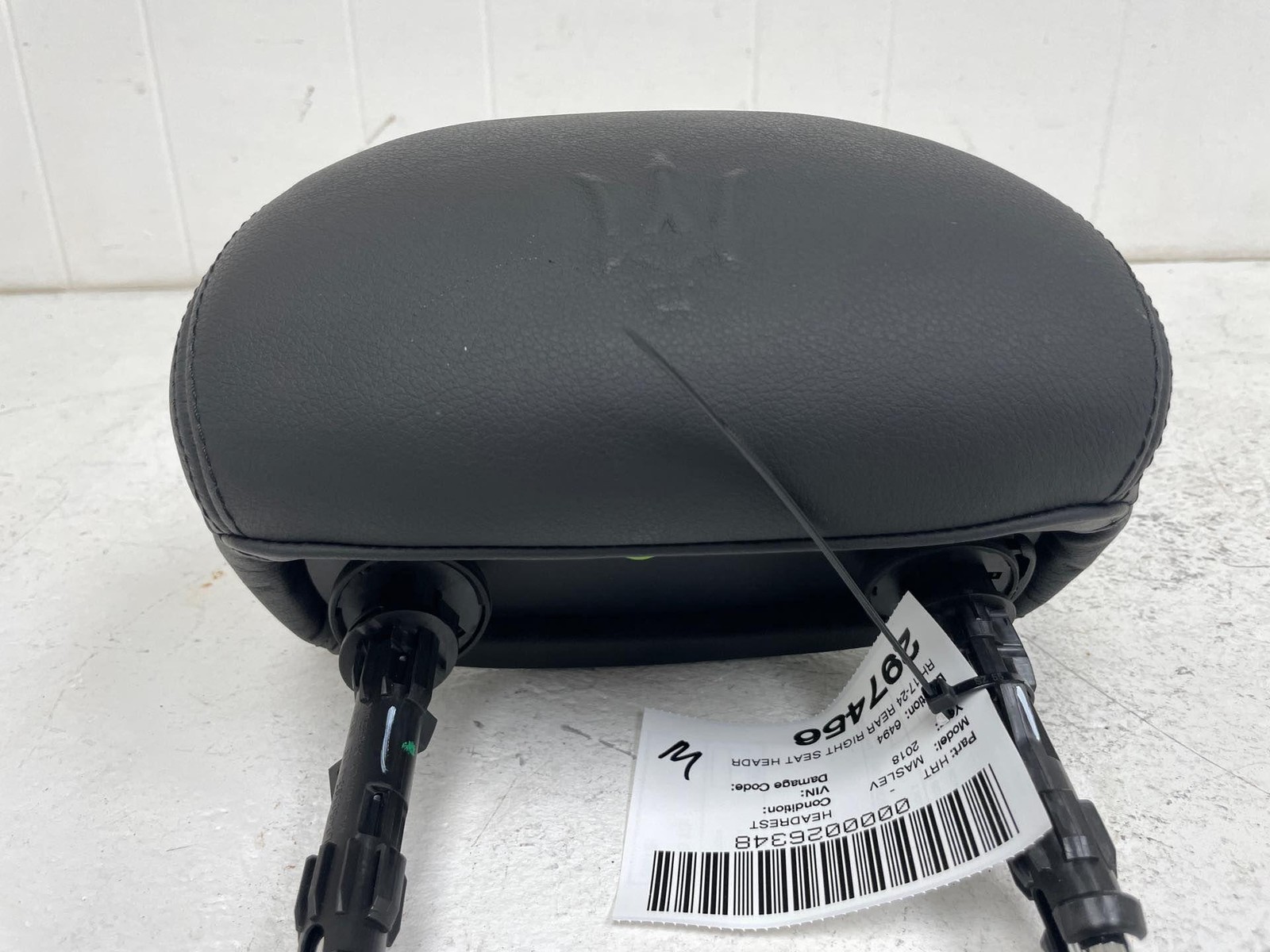 2017-2024 MASERATI LEVANTE REAR RIGHT SEAT HEADREST BLACK LEATHER