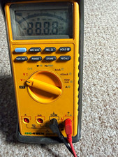 ISO-TECH IDM103 CAT II 4000 Count 600V 10A Digital Multimeter Auto-Ranging