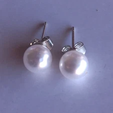 Parks and Recreation TV Show Wardrobe Costume Amy Poehler Leslie Earrings