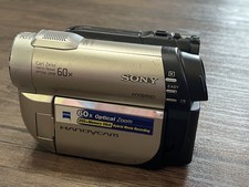 SONY HANDYCAM DCR-DVD650 CAMCORDER UNTESTED W/BATTERY