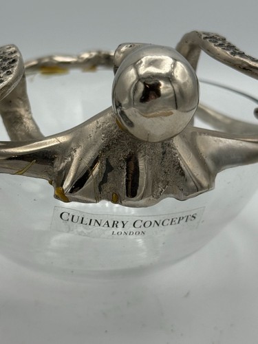 Cuenco transparente con etiquetas Culinary Concepts London plateado pulpo incrustado - Imagen 13 de 15